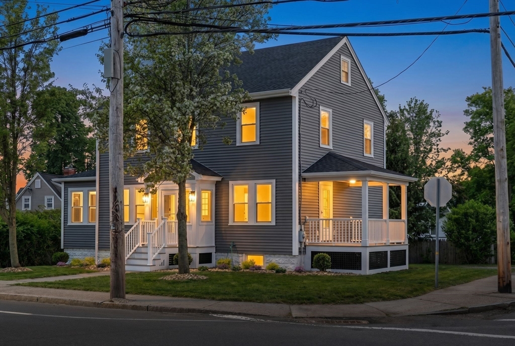 526 Cabot, Beverly, Massachusetts, 4 Bedrooms Bedrooms, 8 Rooms Rooms,3 BathroomsBathrooms,Residential,For Sale,Cabot,73514319