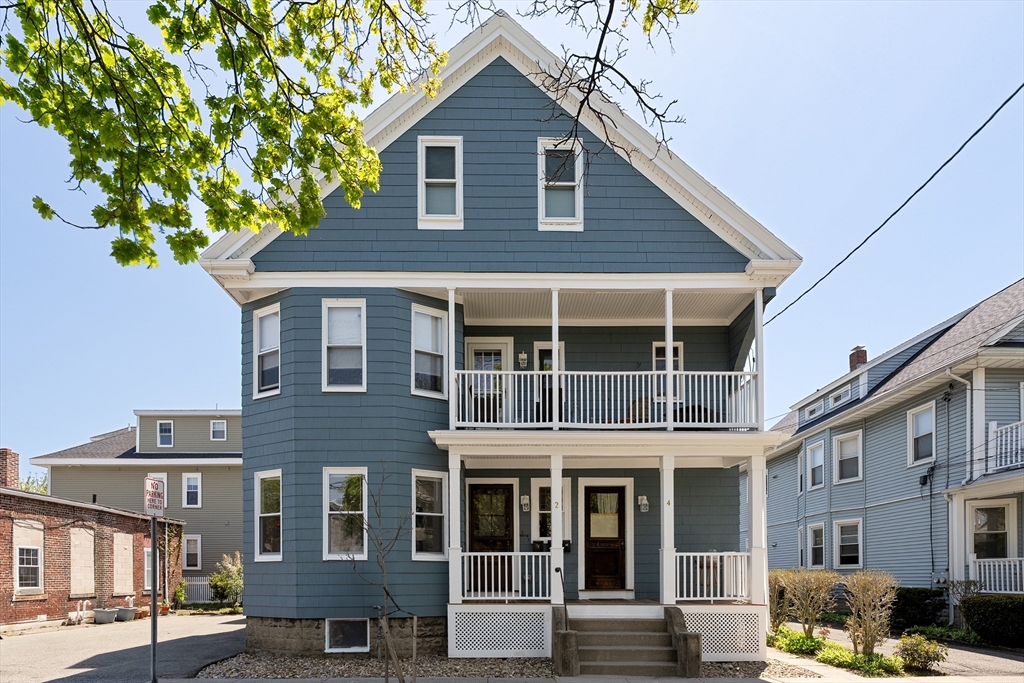 2 Thorndike St, Arlington, Massachusetts, 2 Bedrooms Bedrooms, 5 Rooms Rooms,1 BathroomBathrooms,Residential,For Sale,Thorndike St,73514274