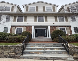 14 Ames Ave, Canton, Massachusetts, 2 Bedrooms Bedrooms, 5 Rooms Rooms,2 BathroomsBathrooms,Residential,For Sale,Ames Ave,73513972