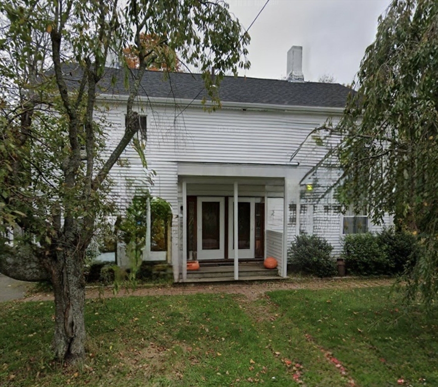 477-479 Kenoza St, Haverhill, Massachusetts, 4 Bedrooms Bedrooms, 10 Rooms Rooms,3.5 BathroomsBathrooms,Residential Income,For Sale,Kenoza St,73513994