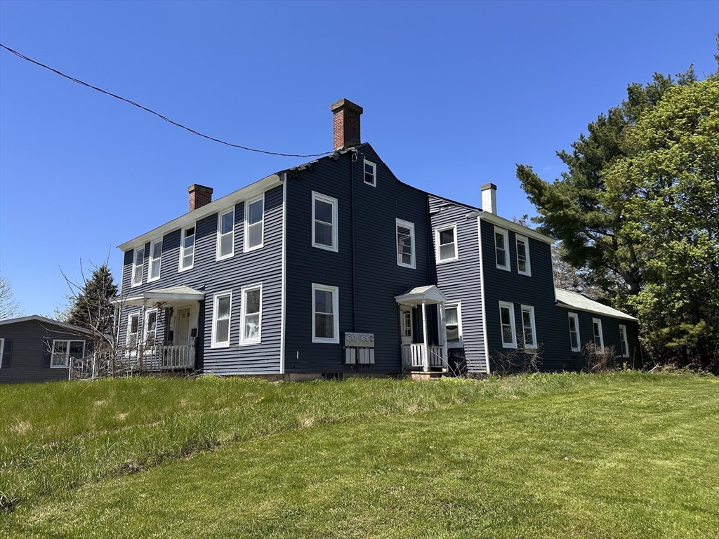 75 School Street, North Brookfield, Massachusetts, 4 Bedrooms Bedrooms, 13 Rooms Rooms,3 BathroomsBathrooms,Residential Income,For Sale,School Street,73514593