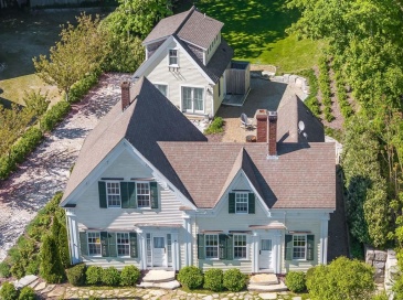 10 Bank St, Wellfleet, Massachusetts, 4 Bedrooms Bedrooms, 8 Rooms Rooms,3.5 BathroomsBathrooms,Residential,For Sale,Bank St,73514596 10 Bank St, Wellfleet, Massachusetts, 4 Bedrooms Bedrooms, 8 Rooms Rooms,3.5 BathroomsBathrooms,Residential,For Sale,Bank St,73514596