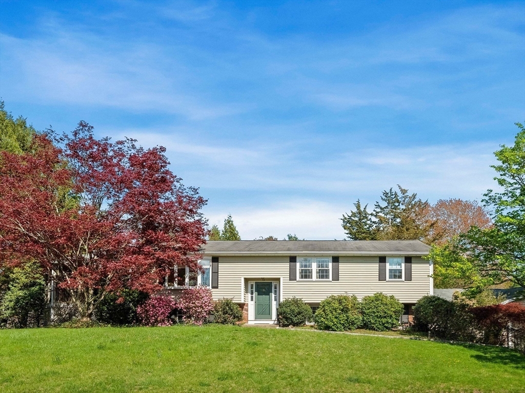34 Flint Road, Acton, Massachusetts, 3 Bedrooms Bedrooms, 10 Rooms Rooms,3 BathroomsBathrooms,Residential,For Sale,Flint Road,73514574