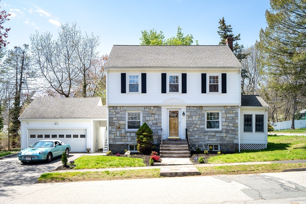 5 Adanac Road, Milton, Massachusetts, 3 Bedrooms Bedrooms, 6 Rooms Rooms,2.5 BathroomsBathrooms,Residential,For Sale,Adanac Road,73514600
