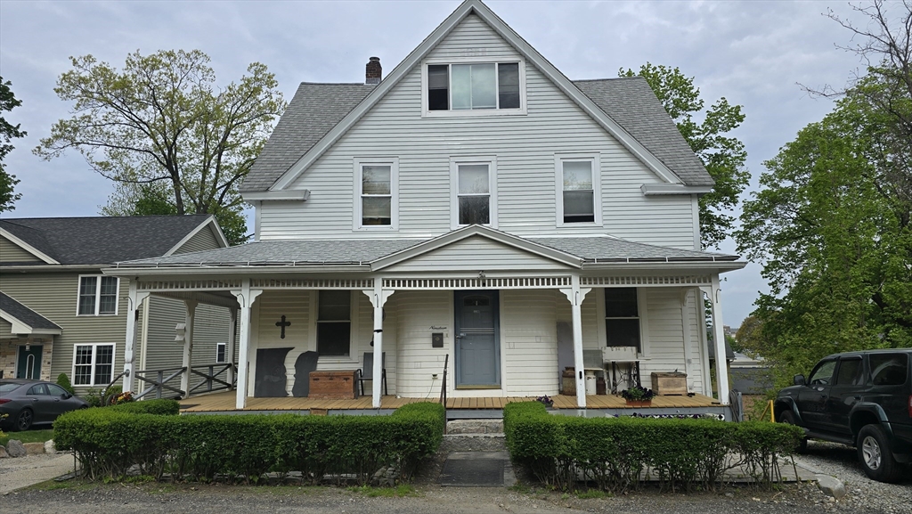 19 Denmark Street, Worcester, Massachusetts, 6 Bedrooms Bedrooms, 12 Rooms Rooms,4 BathroomsBathrooms,Residential Income,For Sale,Denmark Street,73514601