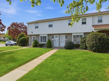 212 Blisswood Village Dr, Ludlow, Massachusetts, 3 Bedrooms Bedrooms, 5 Rooms Rooms,1.5 BathroomsBathrooms,Residential,For Sale,Blisswood Village Dr,73514384 212 Blisswood Village Dr, Ludlow, Massachusetts, 3 Bedrooms Bedrooms, 5 Rooms Rooms,1.5 BathroomsBathrooms,Residential,For Sale,Blisswood Village Dr,73514384