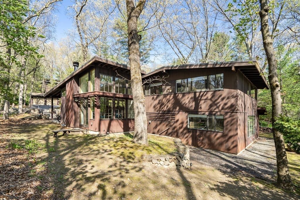 15 Trotting Horse Drive, Lexington, Massachusetts, 4 Bedrooms Bedrooms, 8 Rooms Rooms,2 BathroomsBathrooms,Residential Lease,For Rent,Trotting Horse Drive,73514636