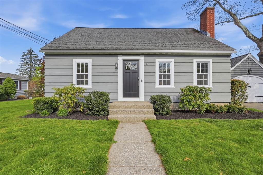 37 Summer Street, Shrewsbury, Massachusetts, 3 Bedrooms Bedrooms, 7 Rooms Rooms,2 BathroomsBathrooms,Residential,For Sale,Summer Street,73514019
