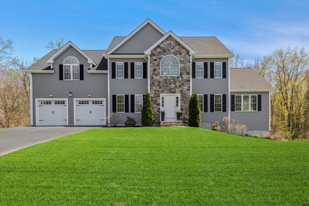 223 Gulf St, Shrewsbury, Massachusetts, 4 Bedrooms Bedrooms, 8 Rooms Rooms,3 BathroomsBathrooms,Residential,For Sale,Gulf St,73514426