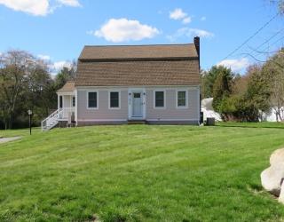 1278 Central St, East Bridgewater, Massachusetts, 3 Bedrooms Bedrooms, 7 Rooms Rooms,1.5 BathroomsBathrooms,Residential,For Sale,Central St,73514468