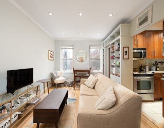 54 Myrtle St, Boston, Massachusetts, 1 Bedroom Bedrooms, 4 Rooms Rooms,1 BathroomBathrooms,Residential Lease,For Rent,Myrtle St,73514699