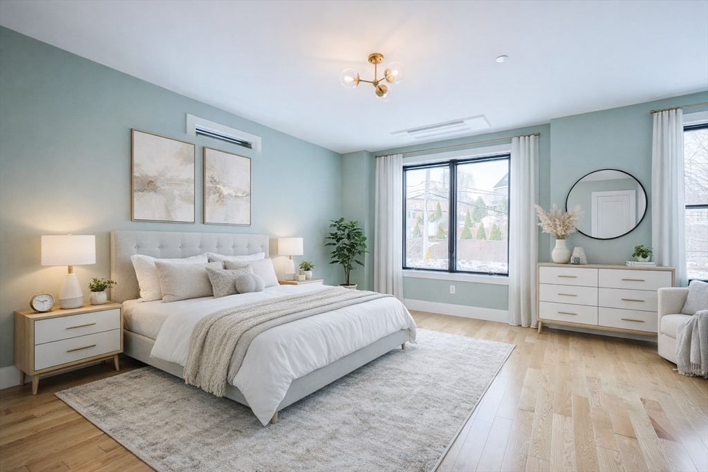 68 Rowe St, Boston, Massachusetts, 3 Bedrooms Bedrooms, 6 Rooms Rooms,3 BathroomsBathrooms,Residential,For Sale,Rowe St,73514469