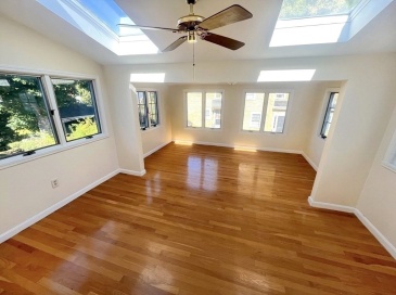 223 Main Street, Medford, Massachusetts, 5 Bedrooms Bedrooms, 10 Rooms Rooms,2 BathroomsBathrooms,Residential Lease,For Rent,Main Street,73514493