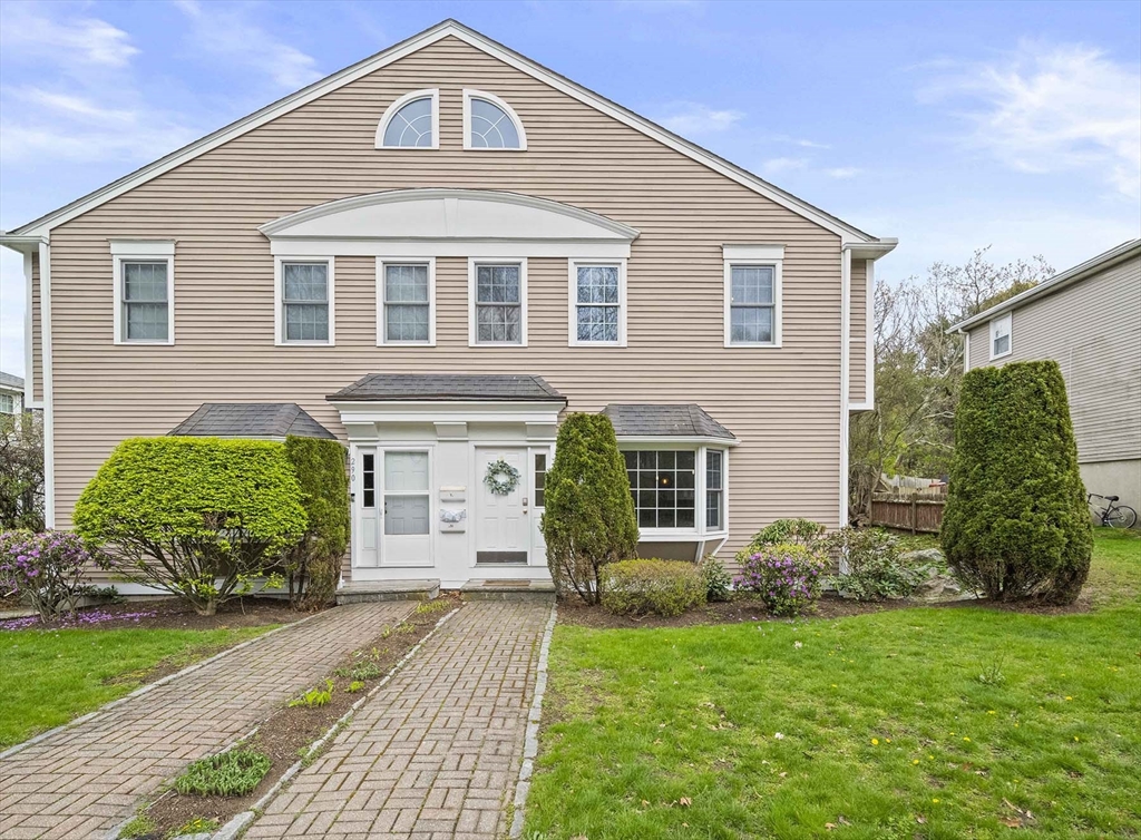292 Lagrange Street, Newton, Massachusetts, 3 Bedrooms Bedrooms, 8 Rooms Rooms,2.5 BathroomsBathrooms,Residential,For Sale,Lagrange Street,73513888