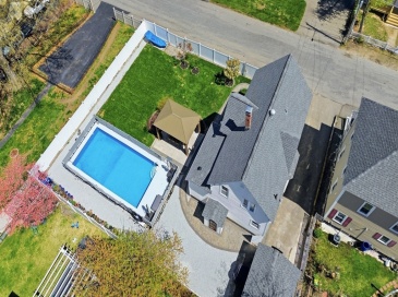23 Houghton St., Lowell, Massachusetts, 4 Bedrooms Bedrooms, 9 Rooms Rooms,2 BathroomsBathrooms,Residential,For Sale,Houghton St.,73514073