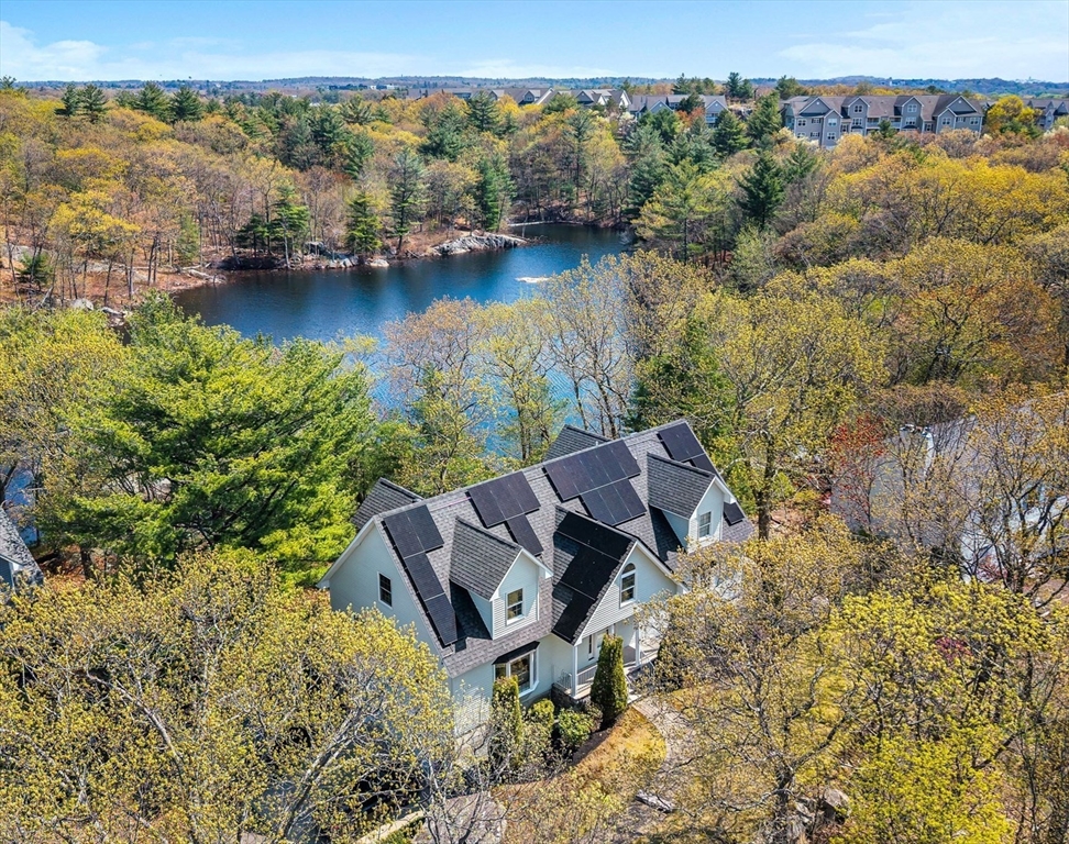 19 Hammersmith Dr, Saugus, Massachusetts, 4 Bedrooms Bedrooms, 9 Rooms Rooms,3.5 BathroomsBathrooms,Residential,For Sale,Hammersmith Dr,73514329