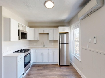 44 Morris Street, Boston, Massachusetts, 1 Bedroom Bedrooms, 6 Rooms Rooms,1 BathroomBathrooms,Residential Lease,For Rent,Morris Street,73514514