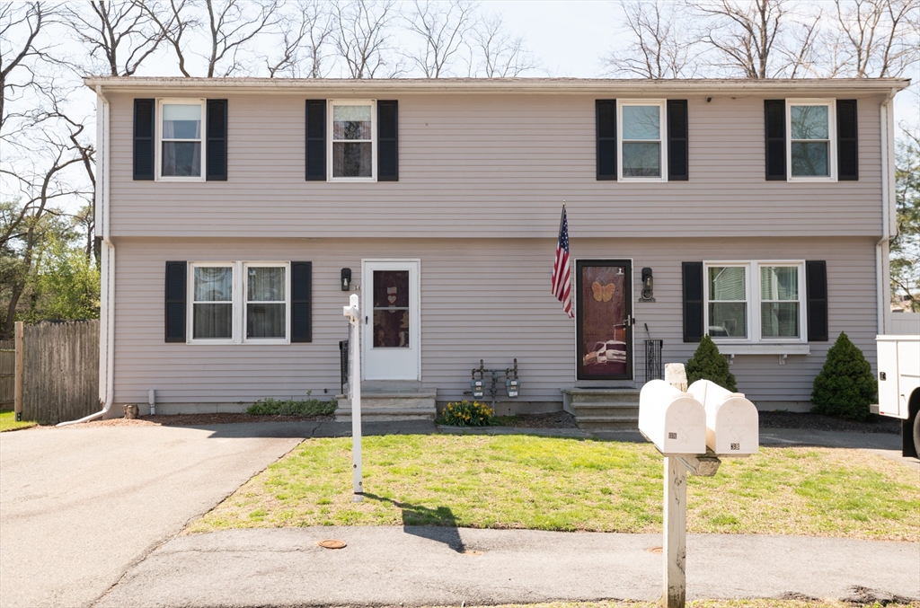 3 Christina Dr., Peabody, Massachusetts, 2 Bedrooms Bedrooms, 5 Rooms Rooms,1.5 BathroomsBathrooms,Residential,For Sale,Christina Dr.,73514518