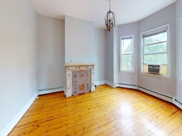 171 Trenton Street, Boston, Massachusetts, 3 Bedrooms Bedrooms, 6 Rooms Rooms,1 BathroomBathrooms,Residential Lease,For Rent,Trenton Street,73514519