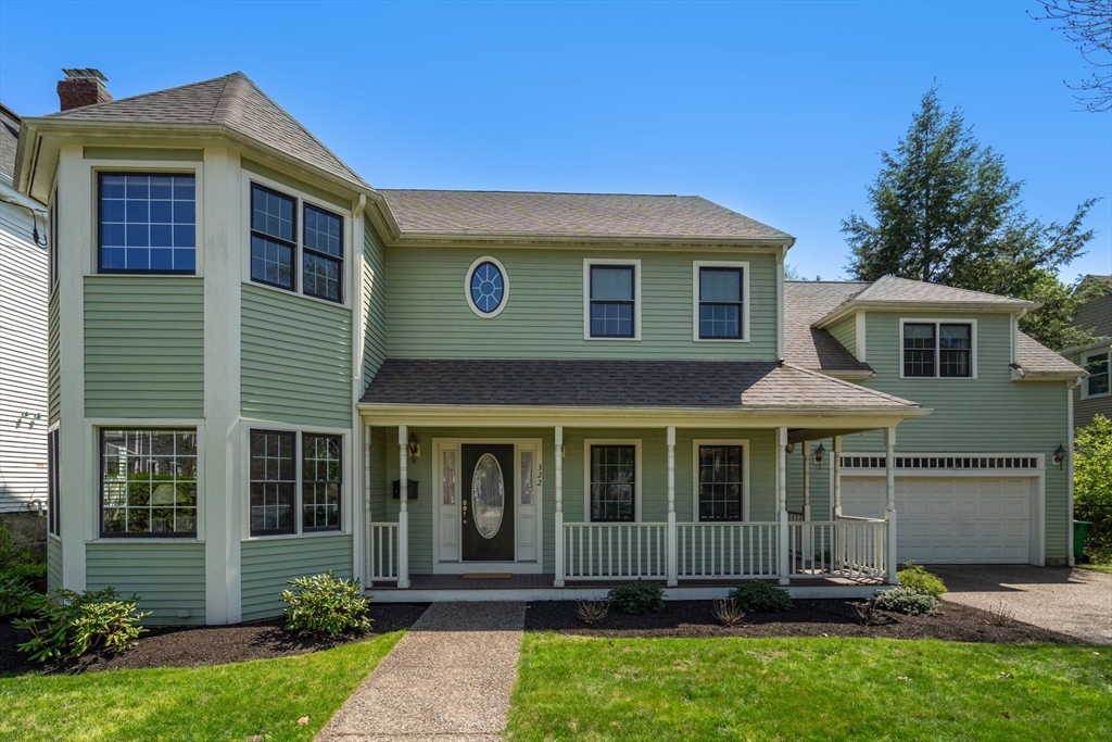 322 Cabot St, Newton, Massachusetts, 5 Bedrooms Bedrooms, 10 Rooms Rooms,4.5 BathroomsBathrooms,Residential,For Sale,Cabot St,73514139
