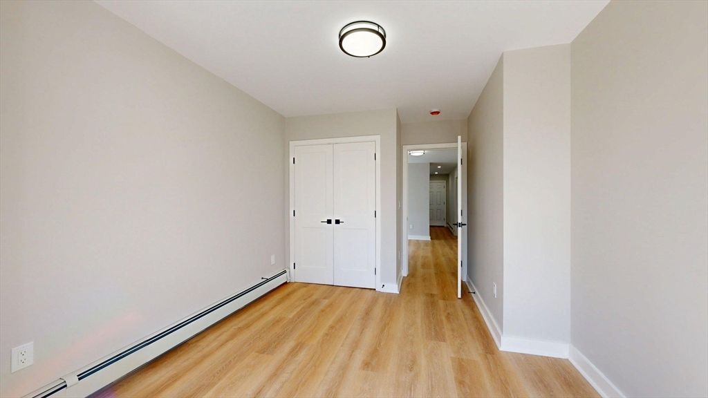 8 Curtis Street, Boston, Massachusetts, 3 Bedrooms Bedrooms, 6 Rooms Rooms,1 BathroomBathrooms,Residential Lease,For Rent,Curtis Street,73514527