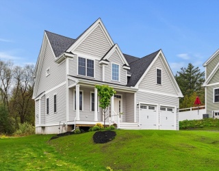 66 Parish Road, Georgetown, Massachusetts, 4 Bedrooms Bedrooms, 8 Rooms Rooms,2.5 BathroomsBathrooms,Residential,For Sale,Parish Road,73514537