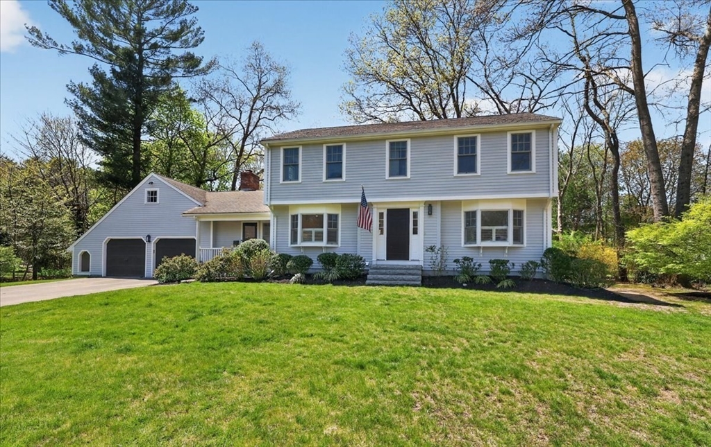 3 Sentinel Road, Hingham, Massachusetts, 4 Bedrooms Bedrooms, 8 Rooms Rooms,2.5 BathroomsBathrooms,Residential,For Sale,Sentinel Road,73514663