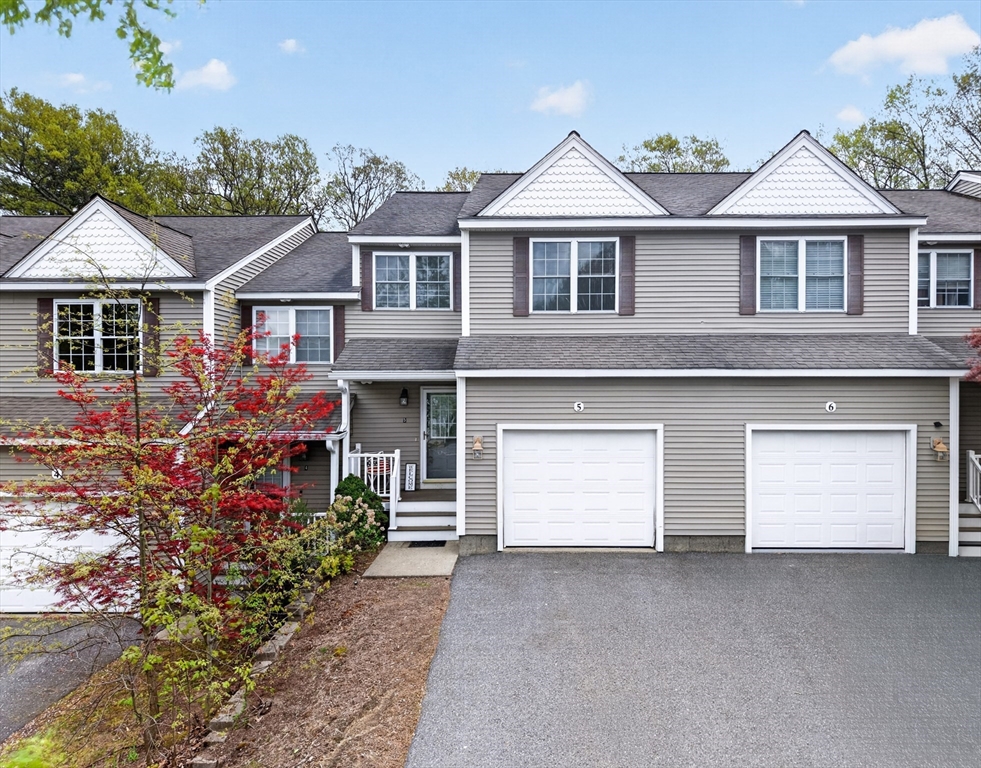 173 Johnson St, Leominster, Massachusetts, 3 Bedrooms Bedrooms, 6 Rooms Rooms,2.5 BathroomsBathrooms,Residential,For Sale,Johnson St,73514714