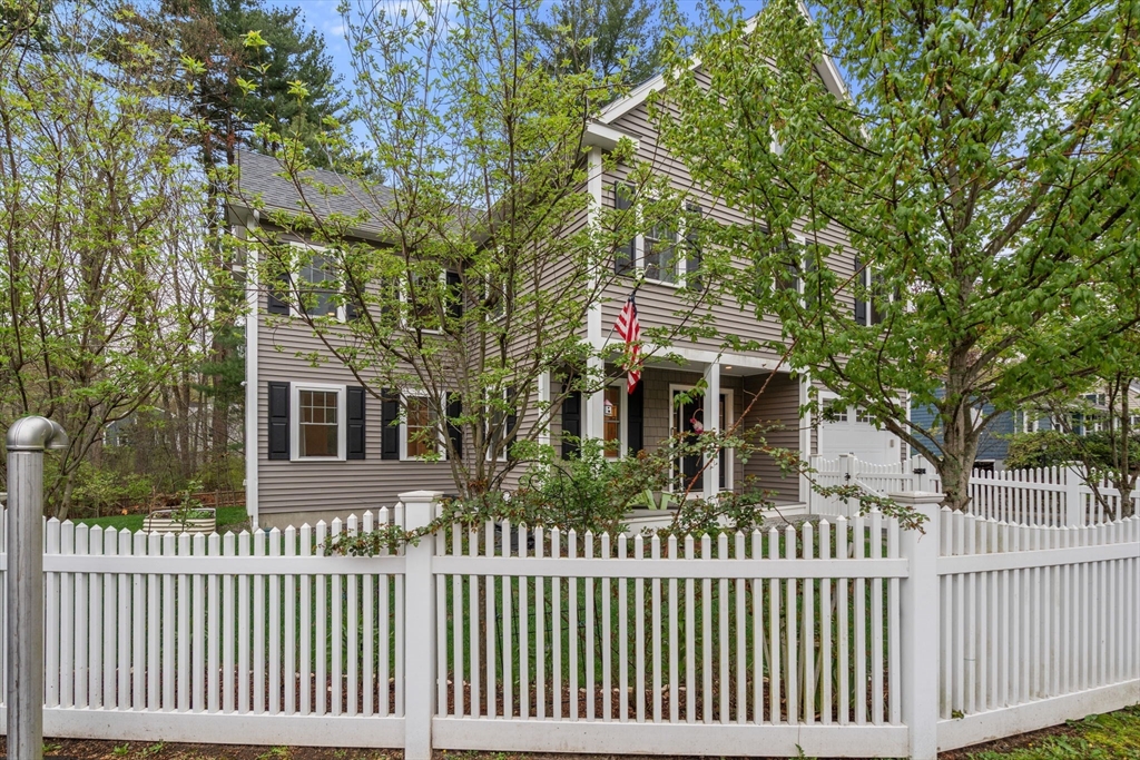 97 Batchelder Rd, Reading, Massachusetts, 5 Bedrooms Bedrooms, 10 Rooms Rooms,3.5 BathroomsBathrooms,Residential,For Sale,Batchelder Rd,73514692