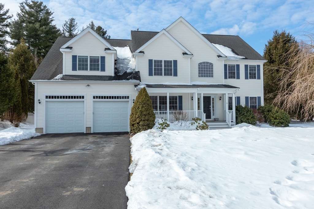 5 Apple Rock Road, Millis, Massachusetts, 4 Bedrooms Bedrooms, 12 Rooms Rooms,2.5 BathroomsBathrooms,Residential,For Sale,Apple Rock Road,73478587