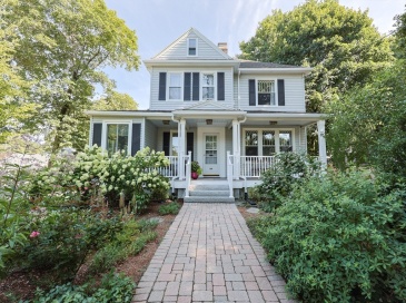 100 Prescott St, Reading, Massachusetts, 4 Bedrooms Bedrooms, 9 Rooms Rooms,2.5 BathroomsBathrooms,Residential,For Sale,Prescott St,73490189