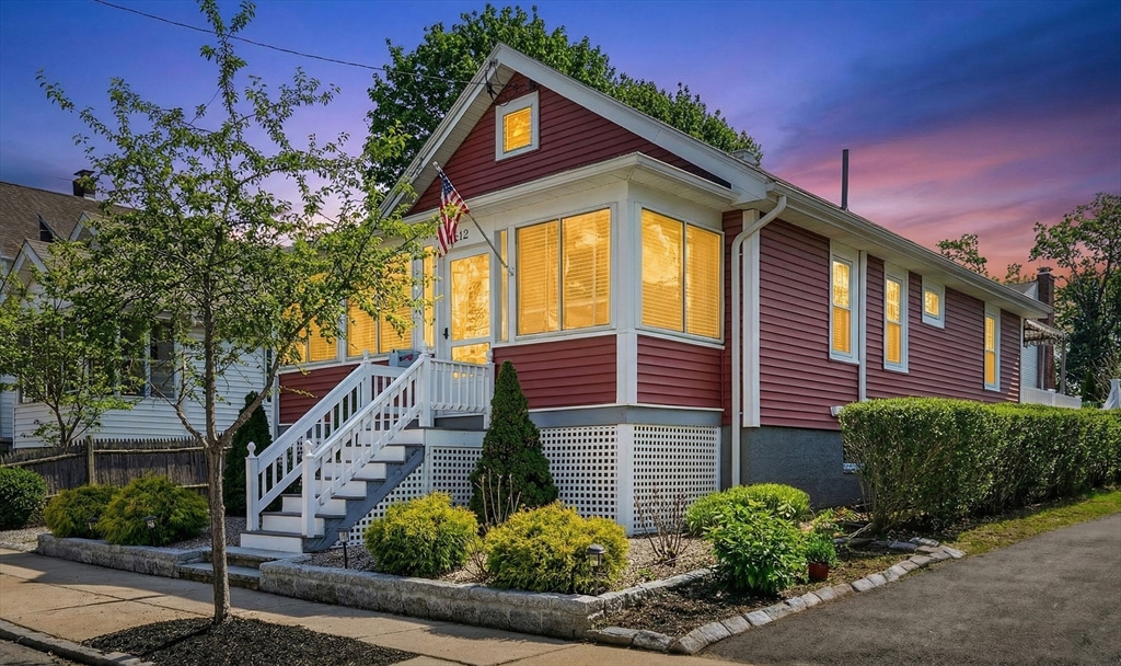 12 Brier Rd, Boston, Massachusetts, 2 Bedrooms Bedrooms, 6 Rooms Rooms,1 BathroomBathrooms,Residential,For Sale,Brier Rd,73501302