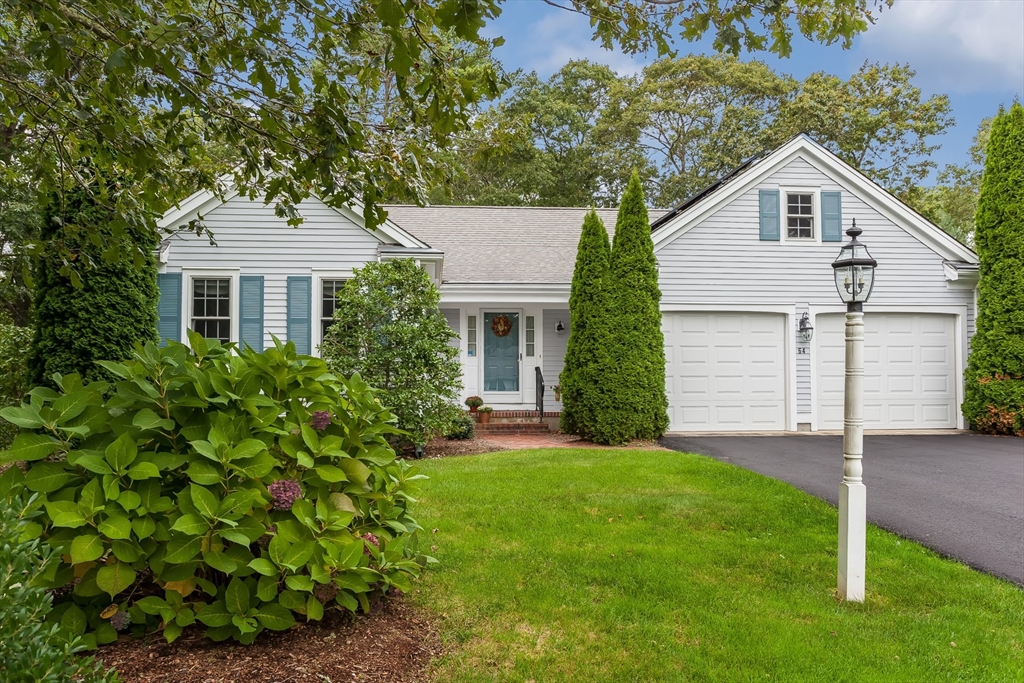 64 Falling Leaf Ln, Barnstable, Massachusetts, 2 Bedrooms Bedrooms, 6 Rooms Rooms,2 BathroomsBathrooms,Residential,For Sale,Falling Leaf Ln,73490605