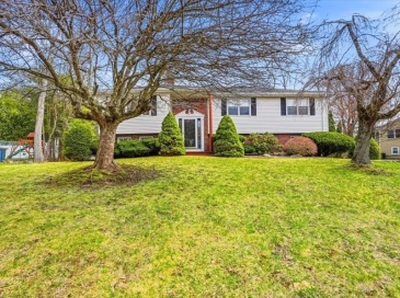9 Hancock Street, Milford, Massachusetts, 3 Bedrooms Bedrooms, 5 Rooms Rooms,2 BathroomsBathrooms,Residential,For Sale,Hancock Street,73496162