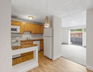 17 Davis Rd, Acton, Massachusetts, 1 Bedroom Bedrooms, 4 Rooms Rooms,1 BathroomBathrooms,Residential Lease,For Rent,Davis Rd,73495389