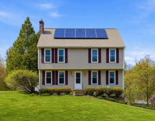 8 Villanova Dr, Westford, Massachusetts, 4 Bedrooms Bedrooms, 9 Rooms Rooms,2.5 BathroomsBathrooms,Residential,For Sale,Villanova Dr,73514783