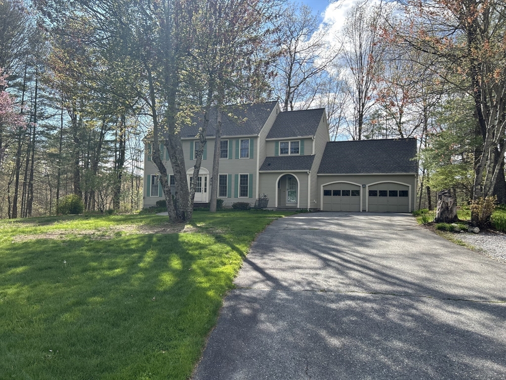 21 Heritage Lane, Groton, Massachusetts, 4 Bedrooms Bedrooms, 9 Rooms Rooms,2.5 BathroomsBathrooms,Residential,For Sale,Heritage Lane,73515049