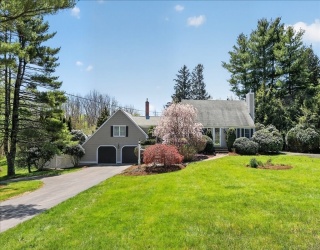 161 Cross St, Norwell, Massachusetts, 3 Bedrooms Bedrooms, 10 Rooms Rooms,3 BathroomsBathrooms,Residential,For Sale,Cross St,73515055