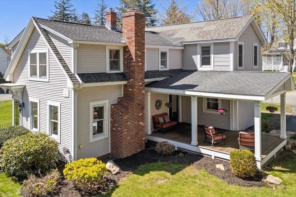 135 Southville Road, Southborough, Massachusetts, 3 Bedrooms Bedrooms, 6 Rooms Rooms,2.5 BathroomsBathrooms,Residential,For Sale,Southville Road,73514992