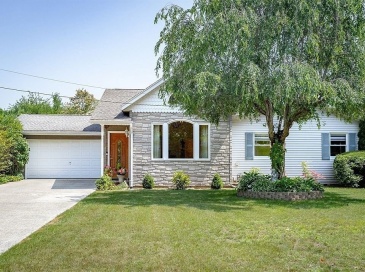 24 Old Feeding Hills Rd, Westfield, Massachusetts, 3 Bedrooms Bedrooms, 5 Rooms Rooms,2 BathroomsBathrooms,Residential,For Sale,Old Feeding Hills Rd,73514778