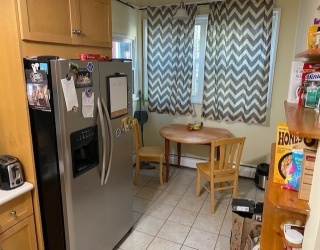231 High St, Brookline, Massachusetts, 4 Bedrooms Bedrooms, 6 Rooms Rooms,1 BathroomBathrooms,Residential Lease,For Rent,High St,73515074