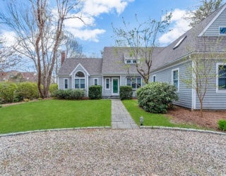 35 Punkhorn Point Rd, Mashpee, Massachusetts, 4 Bedrooms Bedrooms, 8 Rooms Rooms,4.5 BathroomsBathrooms,Residential,For Sale,Punkhorn Point Rd,73515088