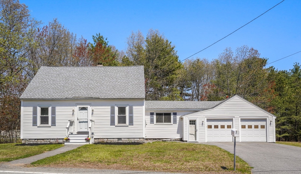 54 Meadowbrook Rd, Chelmsford, Massachusetts, 3 Bedrooms Bedrooms, 6 Rooms Rooms,1 BathroomBathrooms,Residential,For Sale,Meadowbrook Rd,73514976