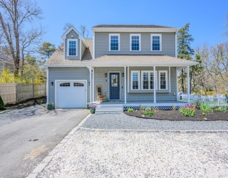 8 Lakeway Lane, Harwich, Massachusetts, 2 Bedrooms Bedrooms, 6 Rooms Rooms,2 BathroomsBathrooms,Residential,For Sale,Lakeway Lane,73515051