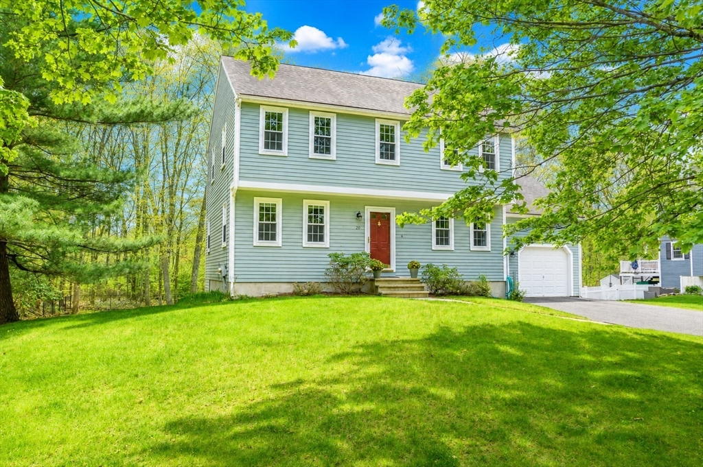 20 Eastleigh Ln, Natick, Massachusetts, 3 Bedrooms Bedrooms, 7 Rooms Rooms,2.5 BathroomsBathrooms,Residential,For Sale,Eastleigh Ln,73514752