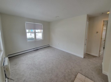 6 Whitman Rd, Waltham, Massachusetts, 2 Bedrooms Bedrooms, 4 Rooms Rooms,1 BathroomBathrooms,Residential Lease,For Rent,Whitman Rd,73477613