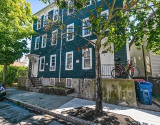 8 Acushnet Ave, New Bedford, Massachusetts, 1 Bedroom Bedrooms, 3 Rooms Rooms,1 BathroomBathrooms,Residential Lease,For Rent,Acushnet Ave,73509232