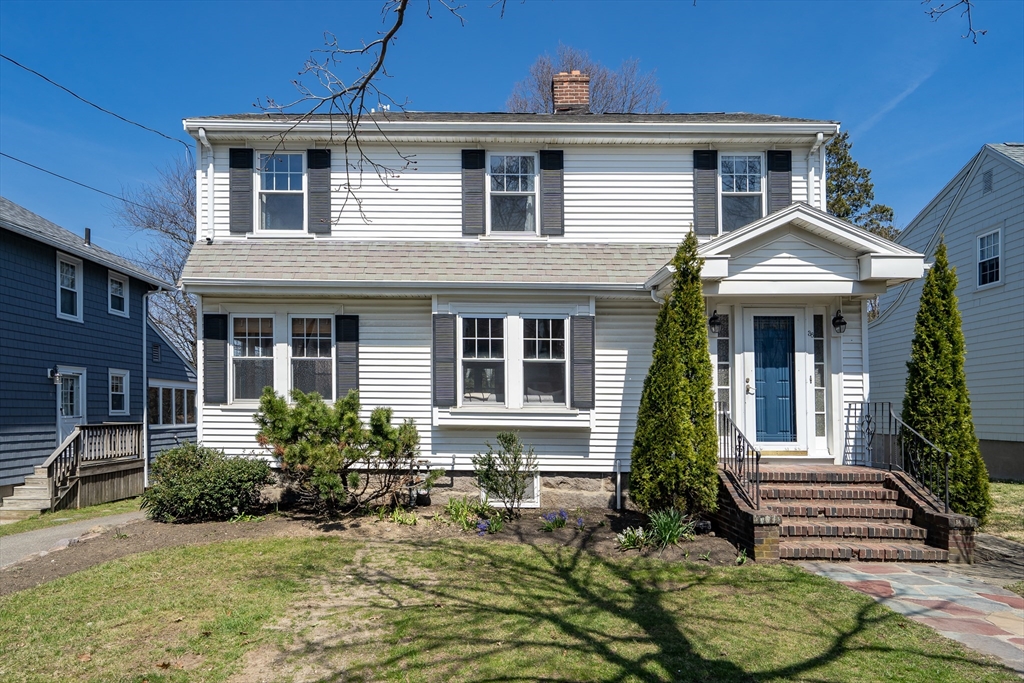 38 Jenness St, Quincy, Massachusetts, 3 Bedrooms Bedrooms, 8 Rooms Rooms,2 BathroomsBathrooms,Residential,For Sale,Jenness St,73502219