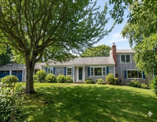 49 Monument View Rd, Dennis, Massachusetts, 3 Bedrooms Bedrooms, 9 Rooms Rooms,4 BathroomsBathrooms,Residential,For Sale,Monument View Rd,73492966
