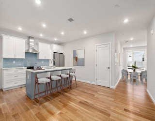 267 Old Colony, Boston, Massachusetts, 3 Bedrooms Bedrooms, 5 Rooms Rooms,2 BathroomsBathrooms,Residential,For Sale,Old Colony,73514919